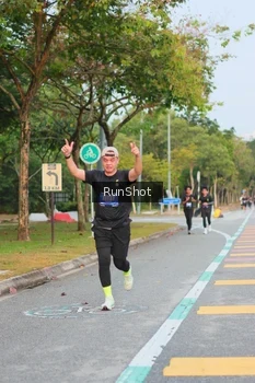 Runner Photo 5688894