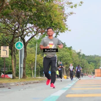 Runner Photo 5688943
