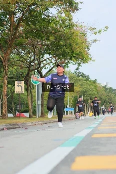 Runner Photo 5689005
