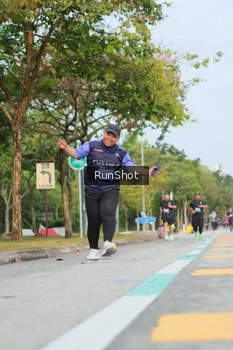 Runner Photo 5689007