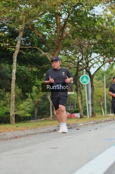 Runner Photo 5689023