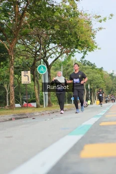 Runner Photo 5689053