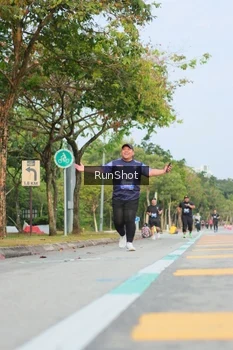 Runner Photo 5689057