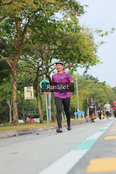 Runner Photo 5689111