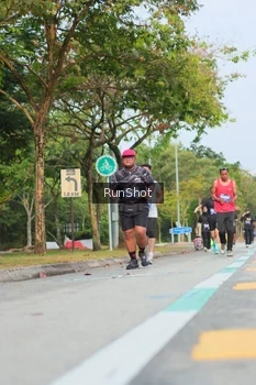 Runner Photo 5689121