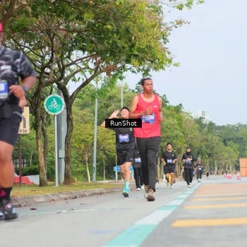Runner Photo 5689132