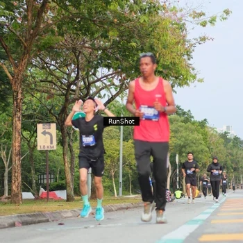 Runner Photo 5689144