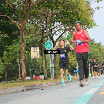 Runner Photo 5689147