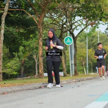 Runner Photo 5689165