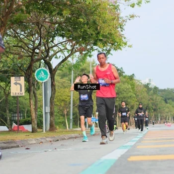 Runner Photo 5689170