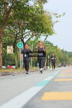 Runner Photo 5689216