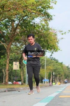 Runner Photo 5689270