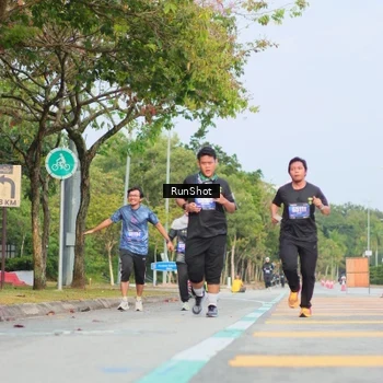 Runner Photo 5689280