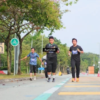 Runner Photo 5689281