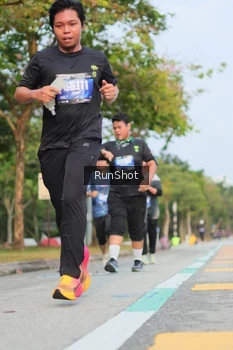 Runner Photo 5689296