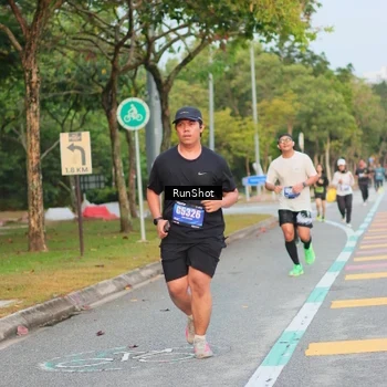 Runner Photo 5689317