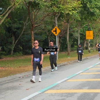 Runner Photo 5689355