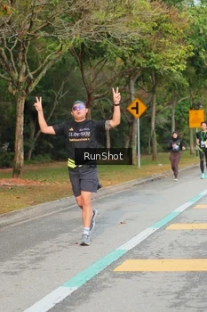Runner Photo 5689442