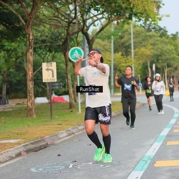 Runner Photo 5689450