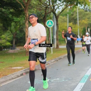 Runner Photo 5689525