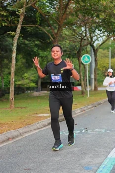 Runner Photo 5689626