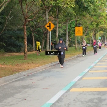Runner Photo 5689715