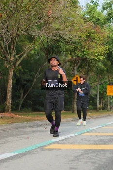 Runner Photo 5689789