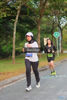Runner Photo 5689793