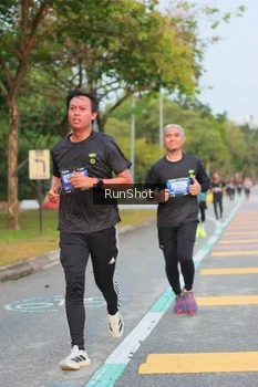 Runner Photo 5689985
