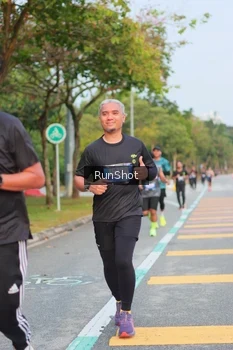 Runner Photo 5689987