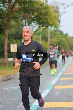 Runner Photo 5689991