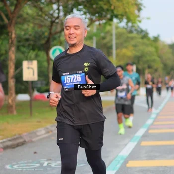 Runner Photo 5689998