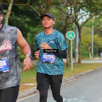 Runner Photo 5690012
