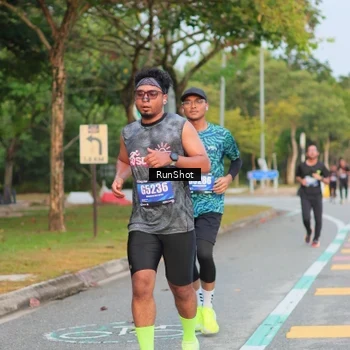 Runner Photo 5690016