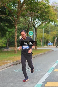 Runner Photo 5690019