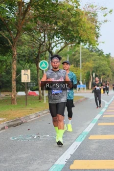 Runner Photo 5690026