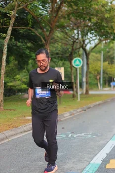 Runner Photo 5690028