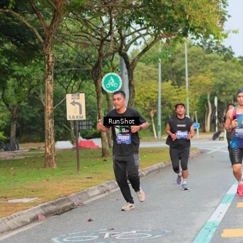 Runner Photo 5690031