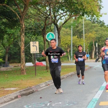 Runner Photo 5690034