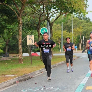 Runner Photo 5690035