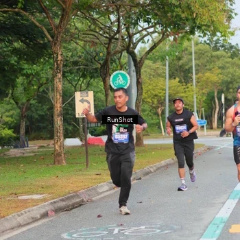 Runner Photo 5690036