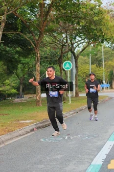 Runner Photo 5690044