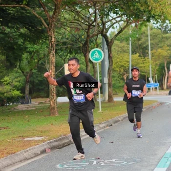 Runner Photo 5690046