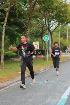 Runner Photo 5690053