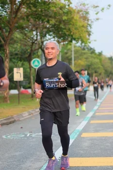 Runner Photo 5690058