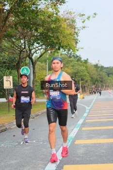 Runner Photo 5690065