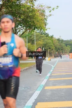 Runner Photo 5690070
