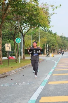 Runner Photo 5690073