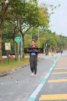 Runner Photo 5690075
