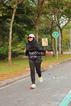 Runner Photo 5690076